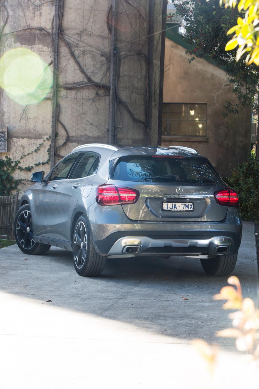  Mercedes-Benz GLA250 4Matic 2017 года  (AU) (фото 15 из 22)